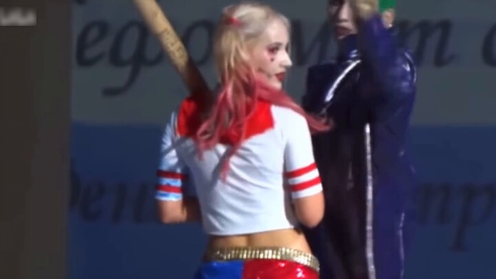 Your favorite Harley Quinn is here