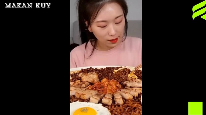 mukbang jajangmyeon