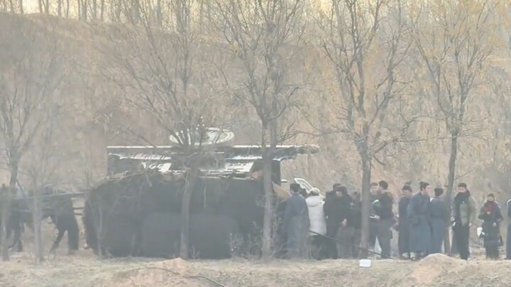 Tần Vương bị lật xe rồi