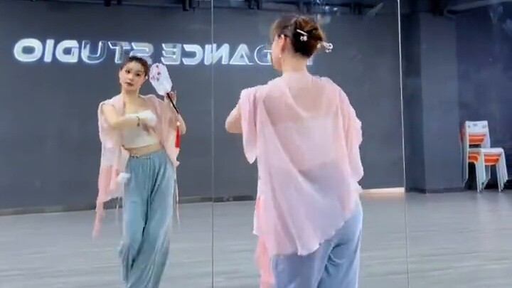 Múa cổ điển "Tạm biệt tòa tháp phía Tây" phiên bản đầy đủ phân tích phản chiếu bản gốc: Wenwenzi