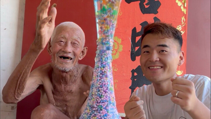 I performed the reverse hourglass trick for a 91-year-old grandfather from the same village. The old