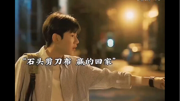 The days of chasing the light are not only a profound regret, but perhaps also Wang Yuan’s.