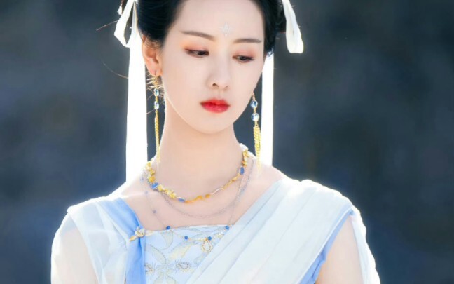 This group of actors really looks good in long shots.