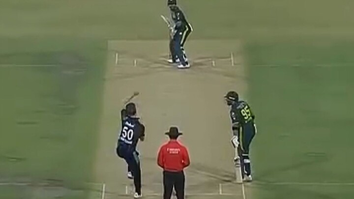 BABAR AZAM NEED 15 RUNS IN 4 Ball's to complete Century