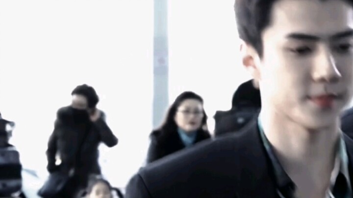 ท่วงท่าของซีฮุนทำให้ฉันหลงใหลไปตลอดกาล