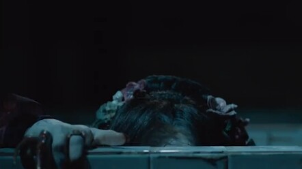 带胆小的朋友去看了不起的夜晚 又菜又爱看！人都要笑没了！