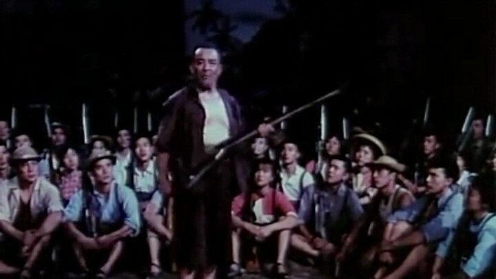 "Comfort and ease can make one forget class struggle"—The Great Wall of the South China Sea