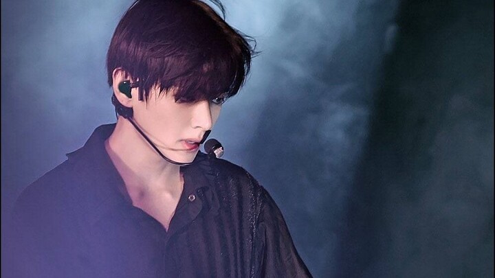 【Kim Tae Hyung】Is this a dark yandere V?? Look! Dark mashup!!