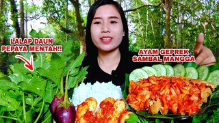 MUKBANG LALAPAN DAUN PEPAYA MENTAH AYAM GEPREK SAMBAL MANGGA#lalapanmentah#papayatree