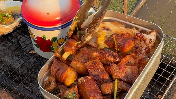 Hộp cơm trưa Peninsula ớt chuông và cà tím ngâm chua