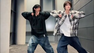 【TWS】تم الكشف عن تحدي رقصة Shin Wei/Shin Jungwa×Kim Do Hoon Like I Do ~ Diao Xun CP｜فرقة Pledis الجد
