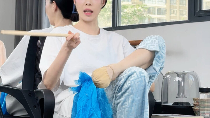 Children who lack love are kind yet cold-blooded, insecure yet helpless, yearning for love yet seemi