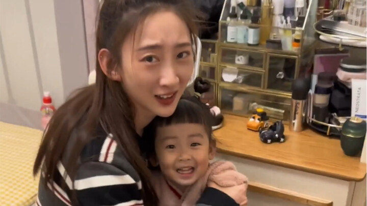 ก่อนแต่งงานแม่ก็หาว่าไม่ดี หลังแต่งงานเมียก็หาว่าไม่เอาไหน ตอนนี้ยังโดนเธอหาว่าอีก…