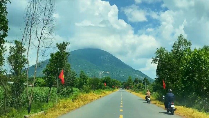 Dẫn phi công trẻ đi cáp treo Bà Đen - Ăn bò tơ Củ Chi _ Yêu Máy Ba