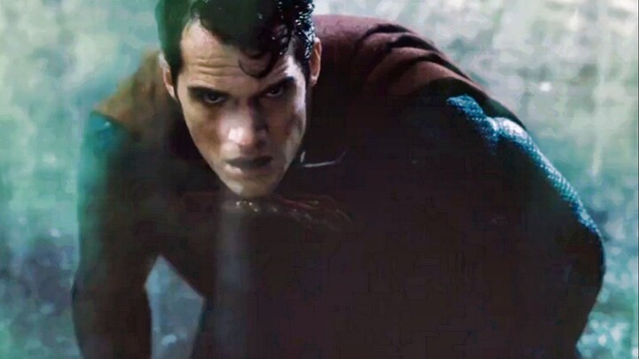 Thầy Wayne, người đã nỗ lực luyện tập, cuối cùng đã quyết định sử dụng kryptonite