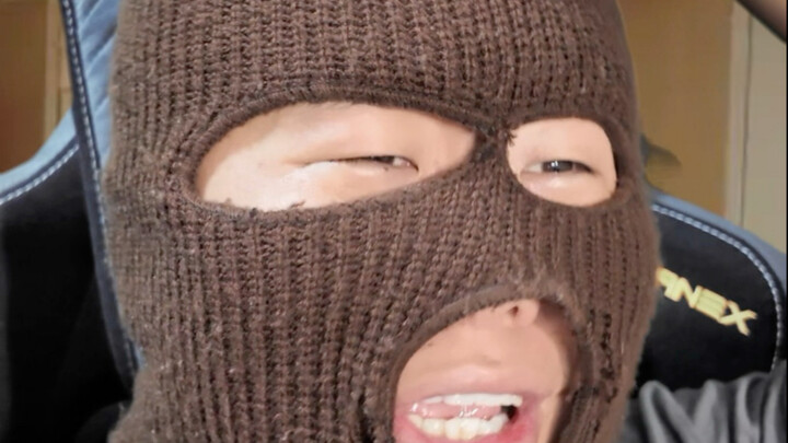 เพื่อน คุณก็เล่น CSGO ด้วยเหรอ?