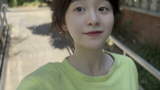 Daily update from your long-distance girlfriend: No breakfast made + driving lessons + foot bath wit