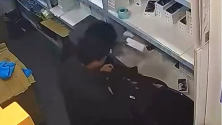 Đảo Pê đã nhập hàng rồi