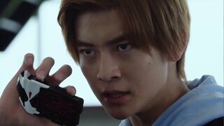 Bối cảnh hiệp sĩ: Phá hủy mọi thứ và đưa mọi thứ trên thế giới về không! Tên tôi là Akko và tôi cũng