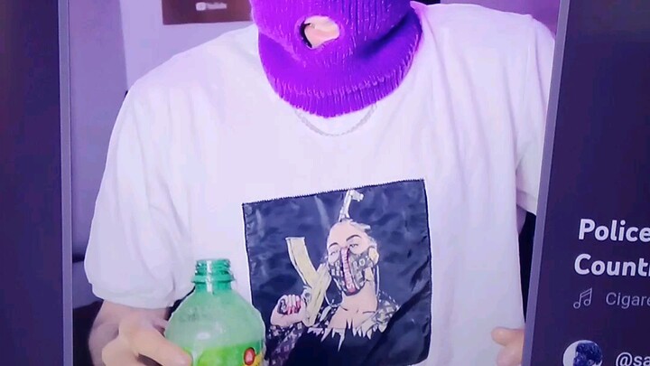 my kid  taking  keep taking my phone 🤬🤬🤬🥵🍑🍑