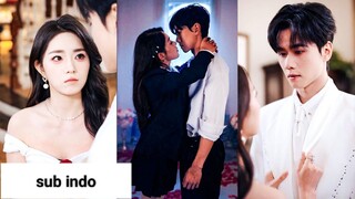 CEO dingin menolak semua wanita elit, tapi jatuh cinta pada pelayan ini dan menikahinya!