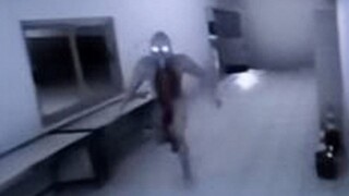 好消息：怪关里面了，坏消息：钥匙也在里面