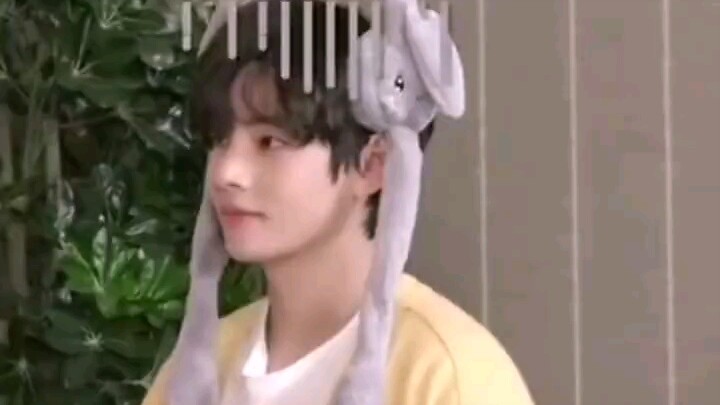 If I die from cuteness, not a single Kim Taehyung is innocent—so kawaii!