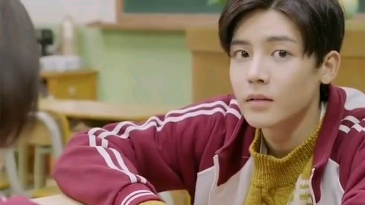 Having a childhood sweetheart like that—how could anyone not be jealous?