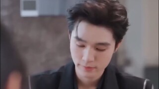 ฉันทิ้งผู้ชายที่หักหลังไป ไม่คิดว่ากลายเป็นภรรยาที่หัวหน้ามาเฟียเอาใจสุด!แท้จริงเขาคิดถึงฉันทุกคืน