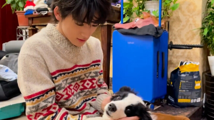 The mouse is already this big!