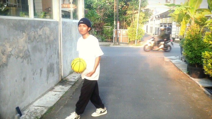 Freestyle basket di gang rumah | Song : Ready to, by Michiru Kagemori | #AnimeDanceParipico