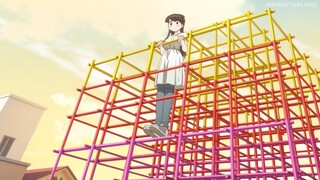 Komi san enjoy's in playground