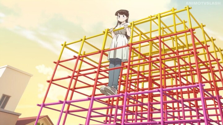 Komi san enjoy's in playground