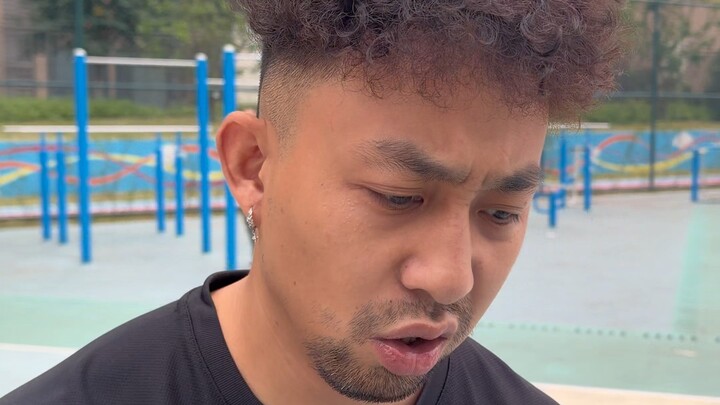 5 cú sút thì vào tới 8 bàn, vẫn là tỷ số 0-0