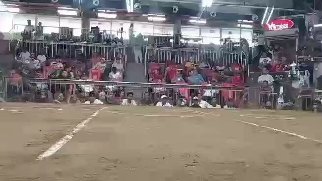 W                  5 stag local banded      @ SMC