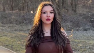 I'm Obsessed! Wearing My Favorite Two-Piece Set This Fall (Model OOTD)