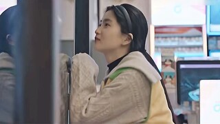 ฉันรู้สึกเหมือนตัวเองหย่าร้าง ฉันได้เจอคุณอีกครั้ง คุณเปลี่ยนไปจากเดิม แต่ฉันยังคงอยากรู้เกี่ยวกับคุ