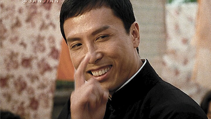 “学咏春，先交学费啊！”