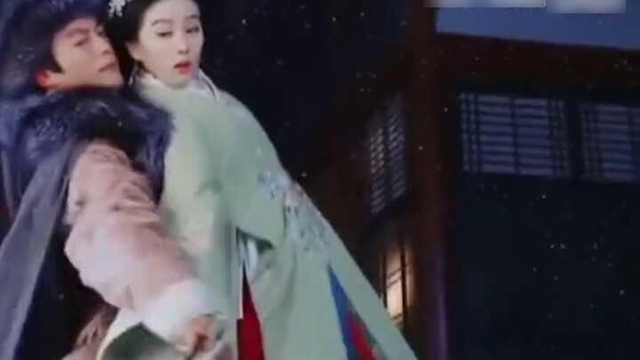 Lưu Thi Thi là người đàng hoàng! Dù bị fan bắt nạt offline, Lưu Diệc Phi vẫn mỉm cười!