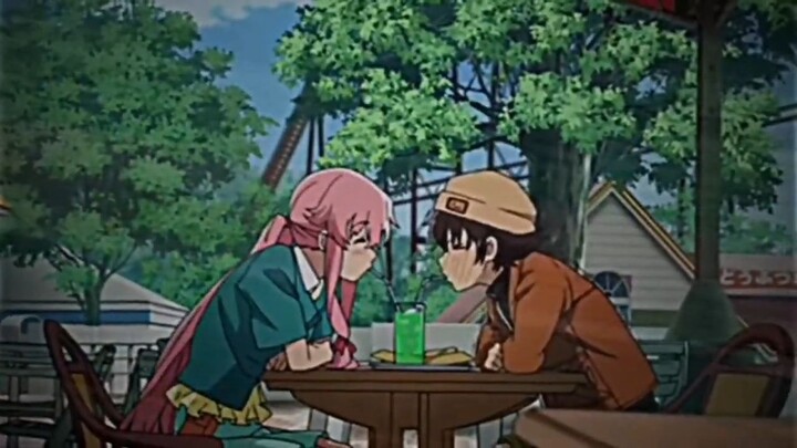 Moment lu minum air liur cewe