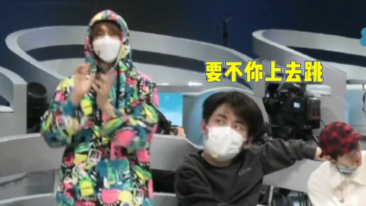 【R1SE】What can I do! He’s my teammate!