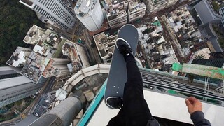 阎王；是谁给你的勇气来我地盘闹事的？