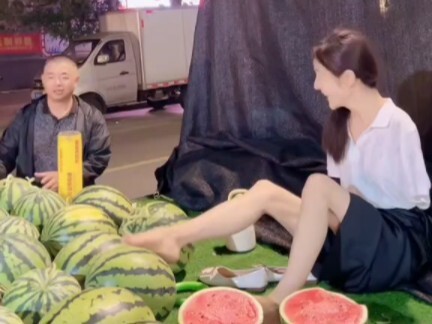 Nghe nói quả dưa này khá ngon