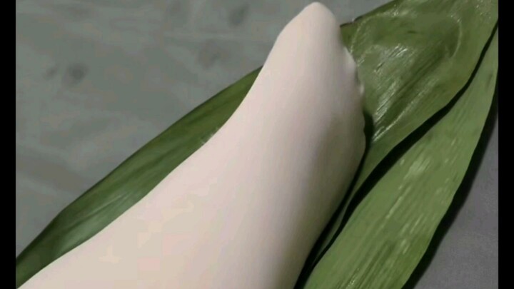 Please eat Zongzi on Dragon Boat Festival