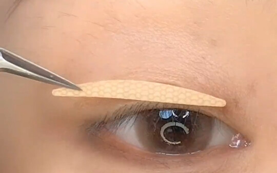 Even those with inner double eyelids, learn this double-eyelid tape!