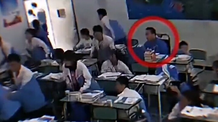 Bạn có thể không tin vào thành tích của hàng ghế sau, nhưng bạn không thể không tin vào nhân phẩm củ