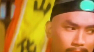 “ 乾隆下江南第一次吃田螺，就直接用嘴嚼。”