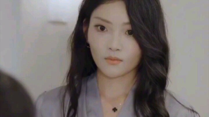【เต็มเรื่อง】เพื่อที่จะจ่ายค่าเช่า เธอจึงต้องเลือกแต่งงานกับซีอีโอเย็นชา