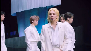 Who knows! I love the straight line formation choreography of these two groups~