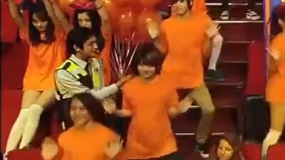 Xin chào, vui lòng xuất trình chứng minh nhân dân.